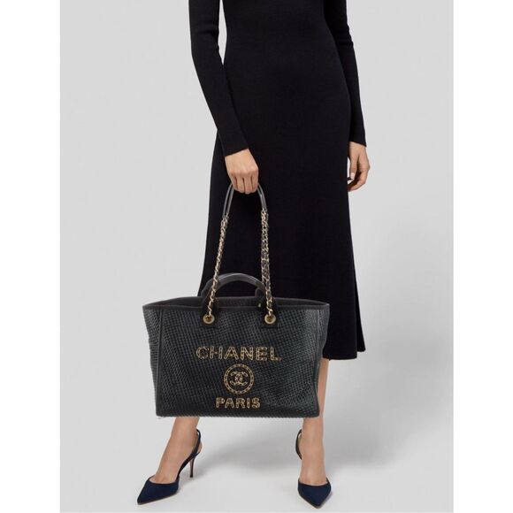 ON HOLD- Chanel Raffia Deauville Tote Bag w Gold Chain Detail - Picture 12 of 13